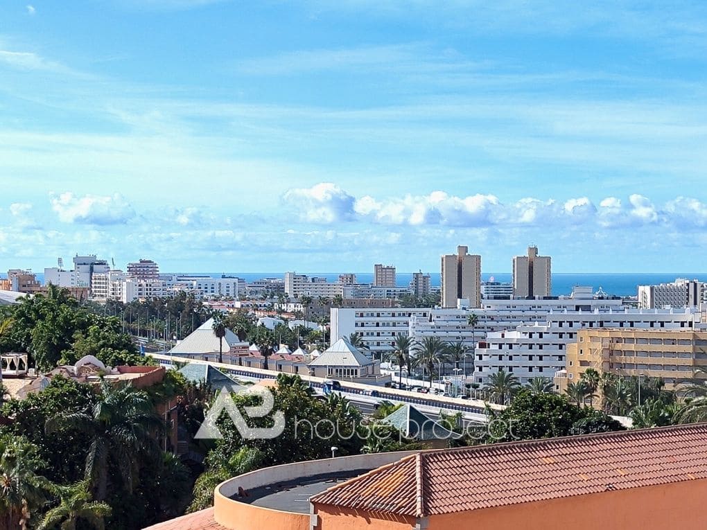 1 bedroom Flat for sale in Adeje with pool - € 279,000 (Ref: 9726175)