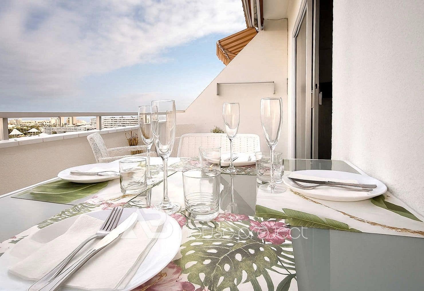 1 bedroom Flat for sale in Adeje with pool - € 399,000 (Ref: 9726176)