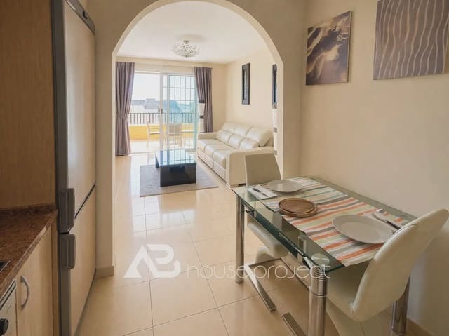 1 slaapkamer Flat te koop in Arona met zwembad garage - € 370.000 (Ref: 9760192)