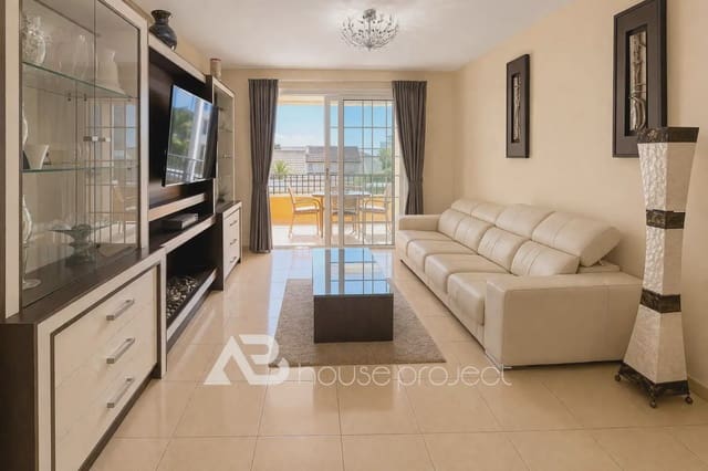 1 slaapkamer Flat te koop in Arona met zwembad garage - € 370.000 (Ref: 9760192)