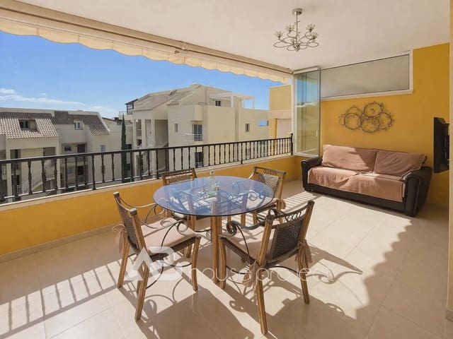 1 slaapkamer Flat te koop in Arona met zwembad garage - € 370.000 (Ref: 9760192)