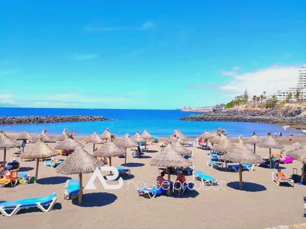 Studio te koop in Adeje met zwembad - € 229.000 (Ref: 9770151)