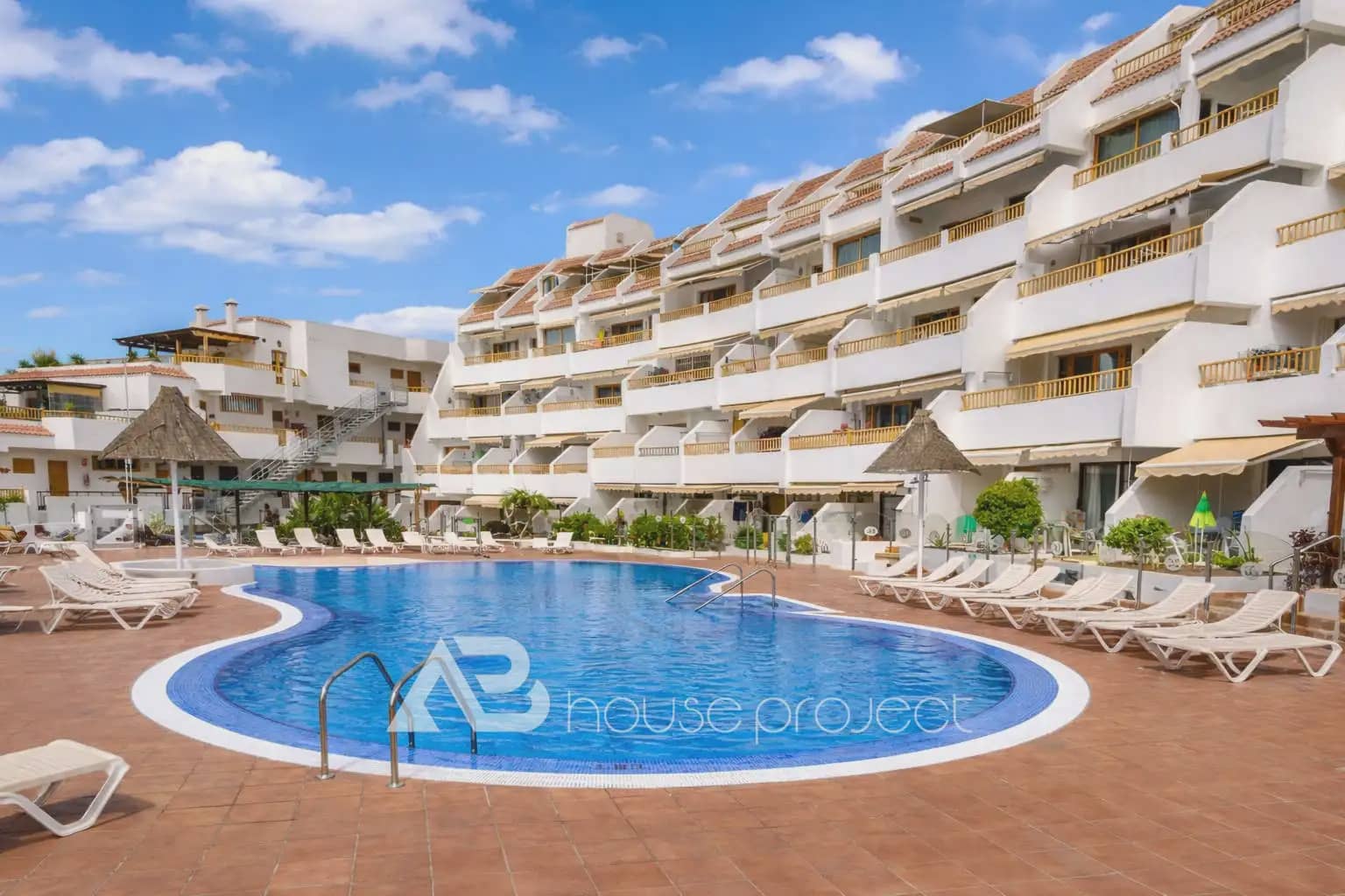 Studio te koop in Adeje met zwembad - € 229.000 (Ref: 9770151)