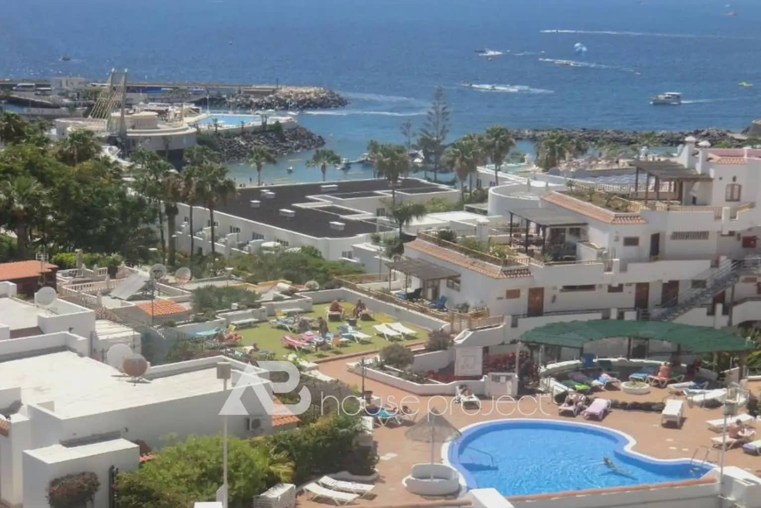 Studio te koop in Adeje met zwembad - € 229.000 (Ref: 9770151)