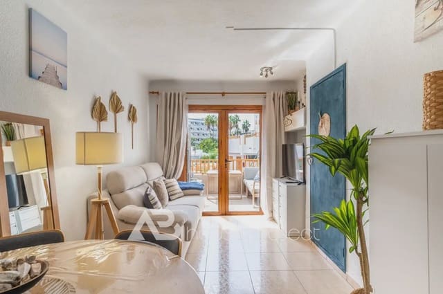 Estudio en San Eugenio Bajo, Adeje en venta con piscina - 229.000 € (Ref: 9770151)