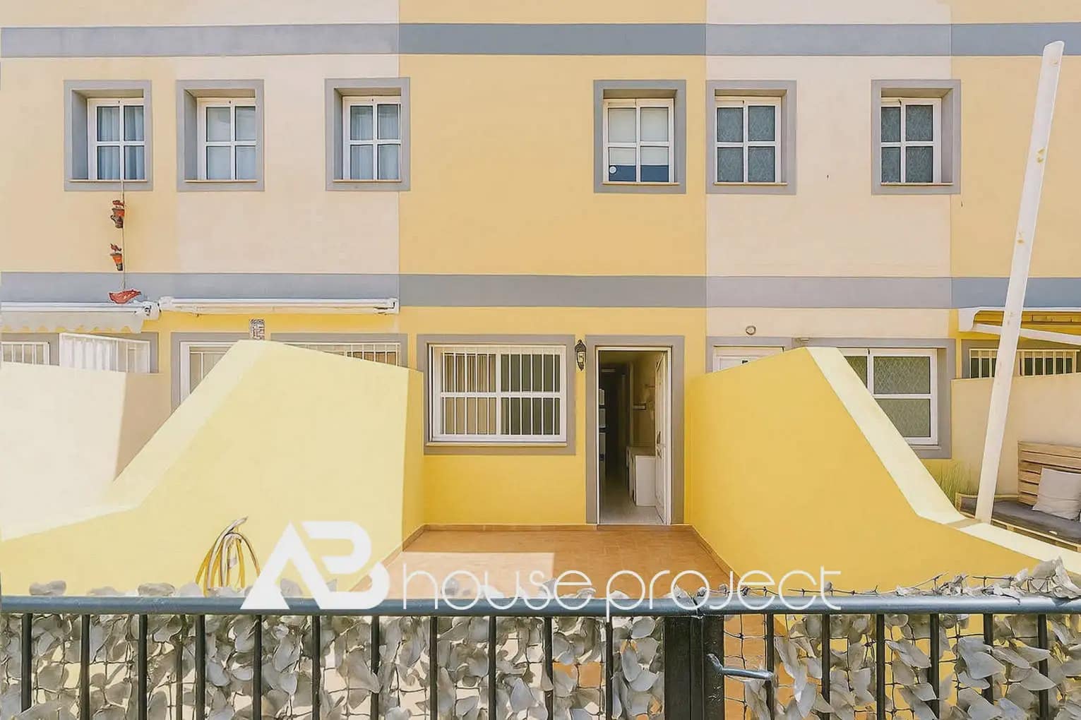 3 sypialnia Dom na sprzedaż w Arona z garażem - 290 000 € (Ref: 9787921)