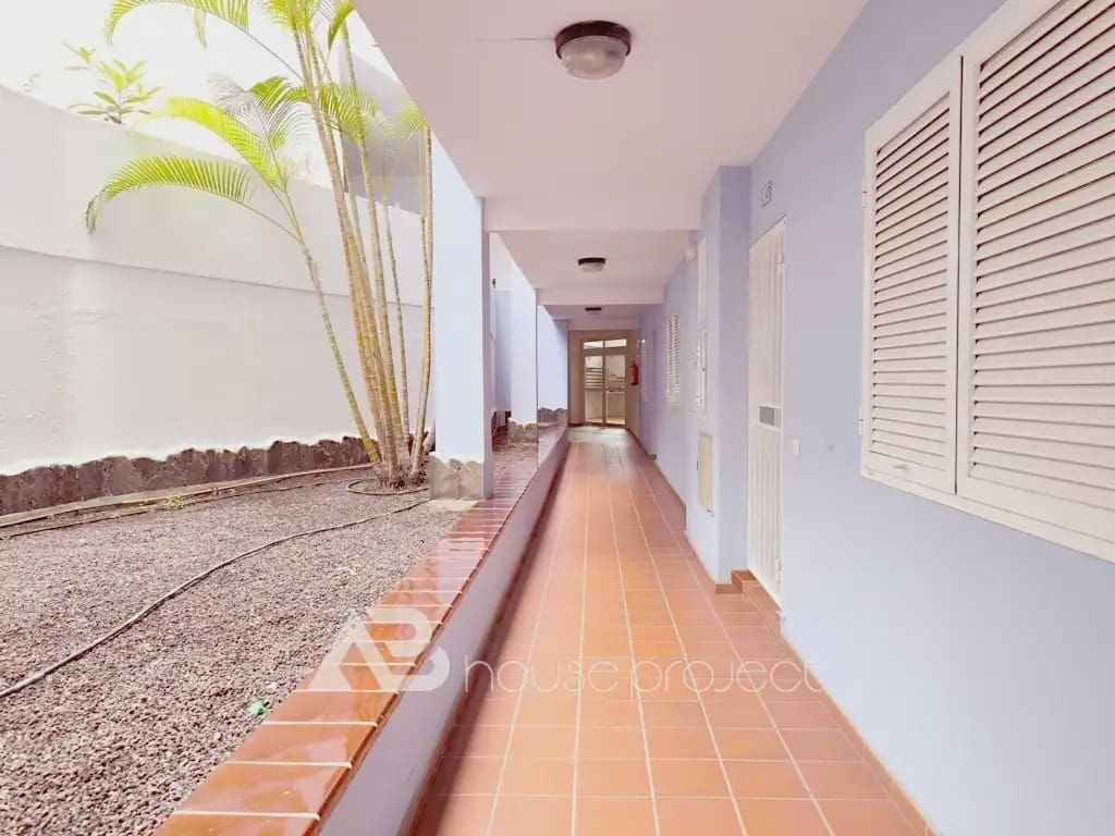 1 chambre Appartement à vendre à Arona avec piscine - 285 000 € (Ref: 9788021)