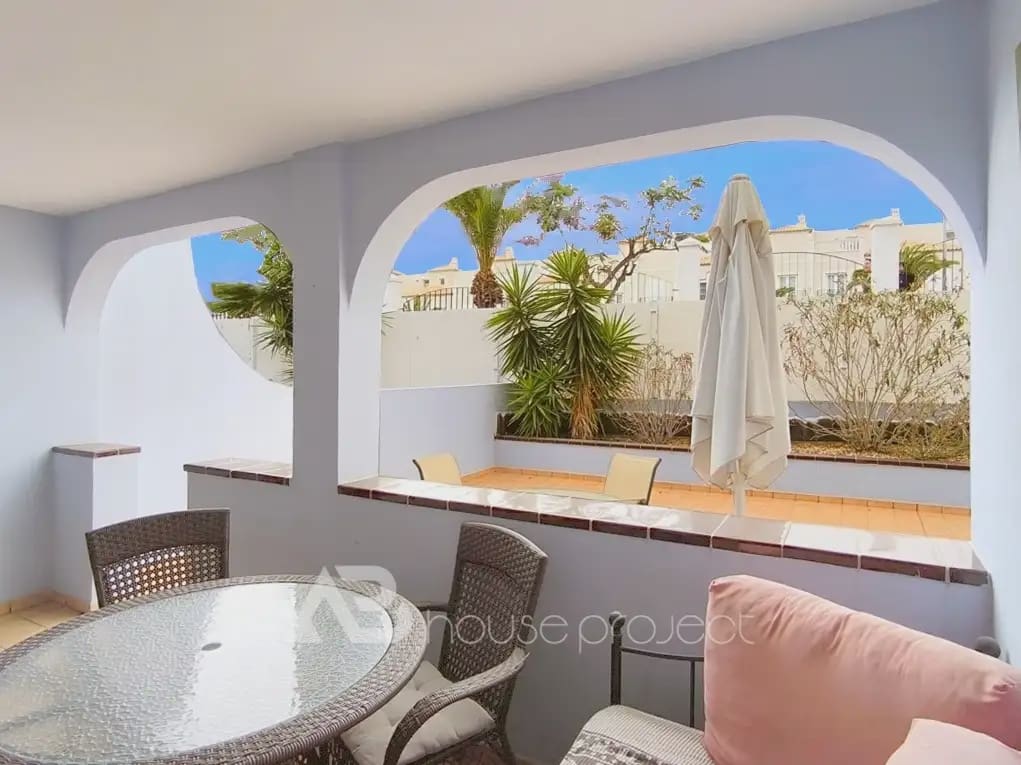 1 chambre Appartement à vendre à Arona avec piscine - 285 000 € (Ref: 9788021)