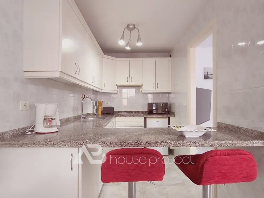 1 chambre Appartement à vendre à Arona avec piscine - 285 000 € (Ref: 9788021)