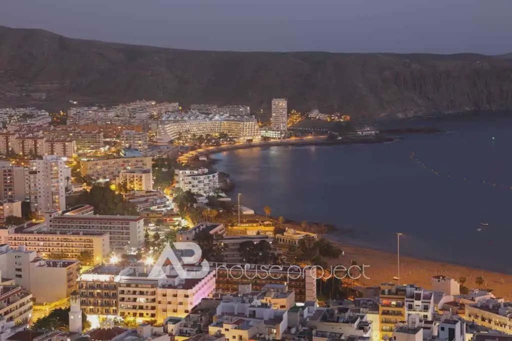 2 soveværelse Lejlighed til salg i Arona - € 385.000 (Ref: 9788023)