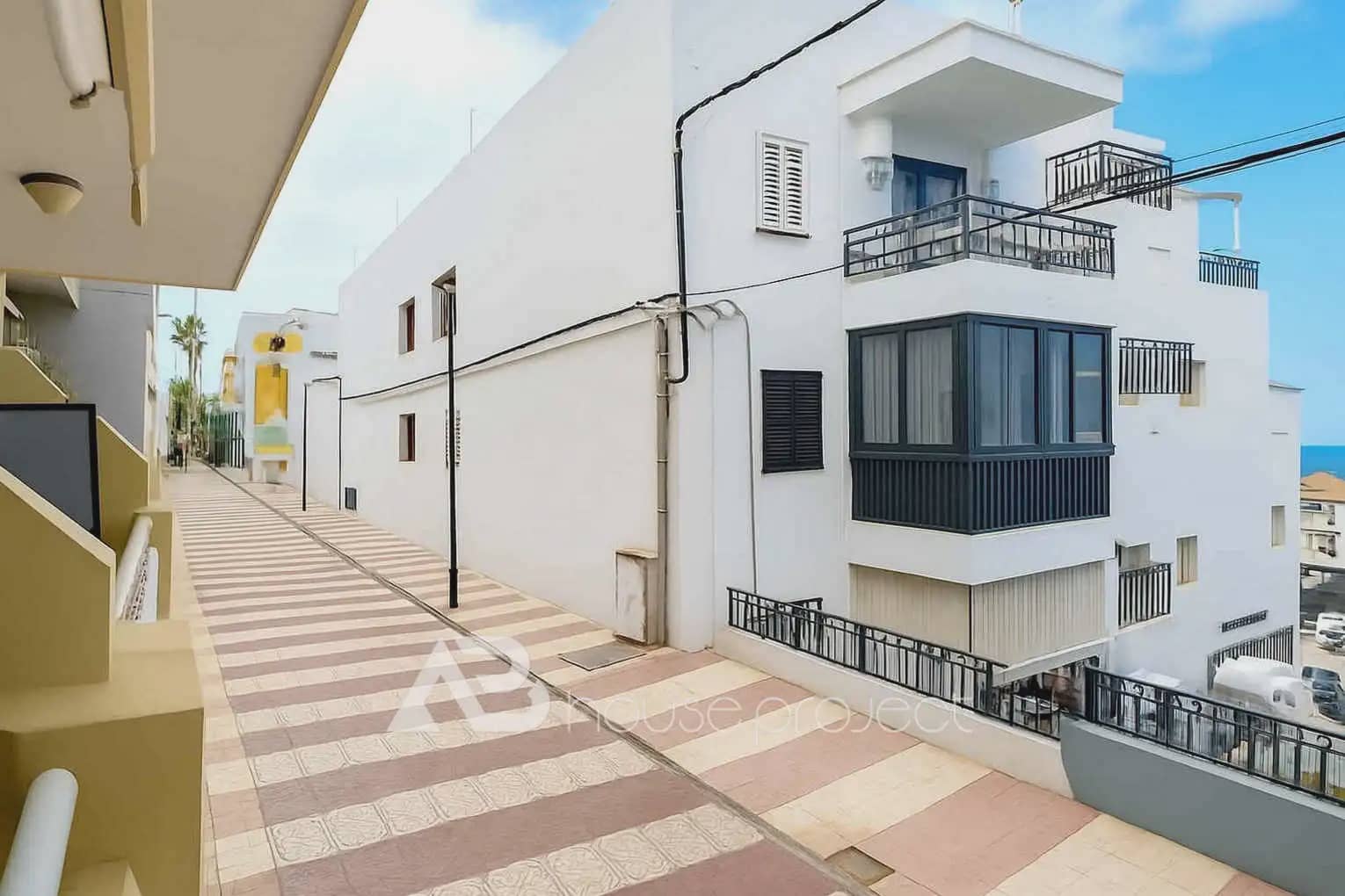 2 soveværelse Lejlighed til salg i Arona - € 385.000 (Ref: 9788023)