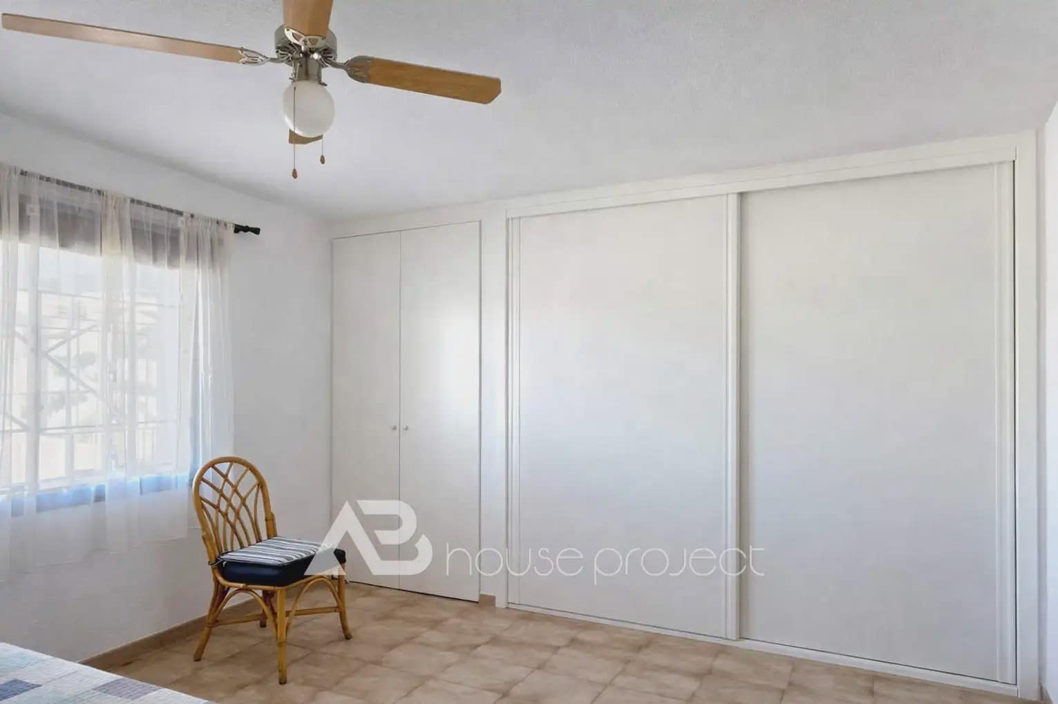 1 chambre Appartement à vendre à Arona avec piscine garage - 275 000 € (Ref: 9788024)