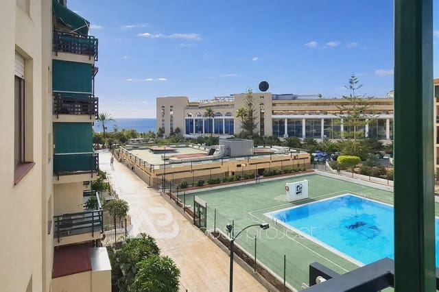 3 quarto Apartamento para venda em Los Cristianos, Arona com piscina garagem - 410 000 € (Ref: 9788025)