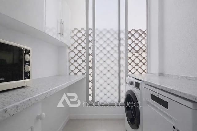 3 quarto Apartamento para venda em Los Cristianos, Arona com piscina garagem - 410 000 € (Ref: 9788025)