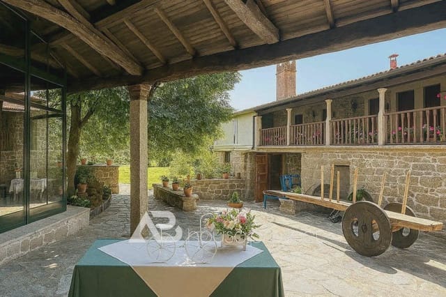 10 makuuhuone Hotelli myytävänä paikassa Monterroso - 1 245 000 € (Ref: 9788026)