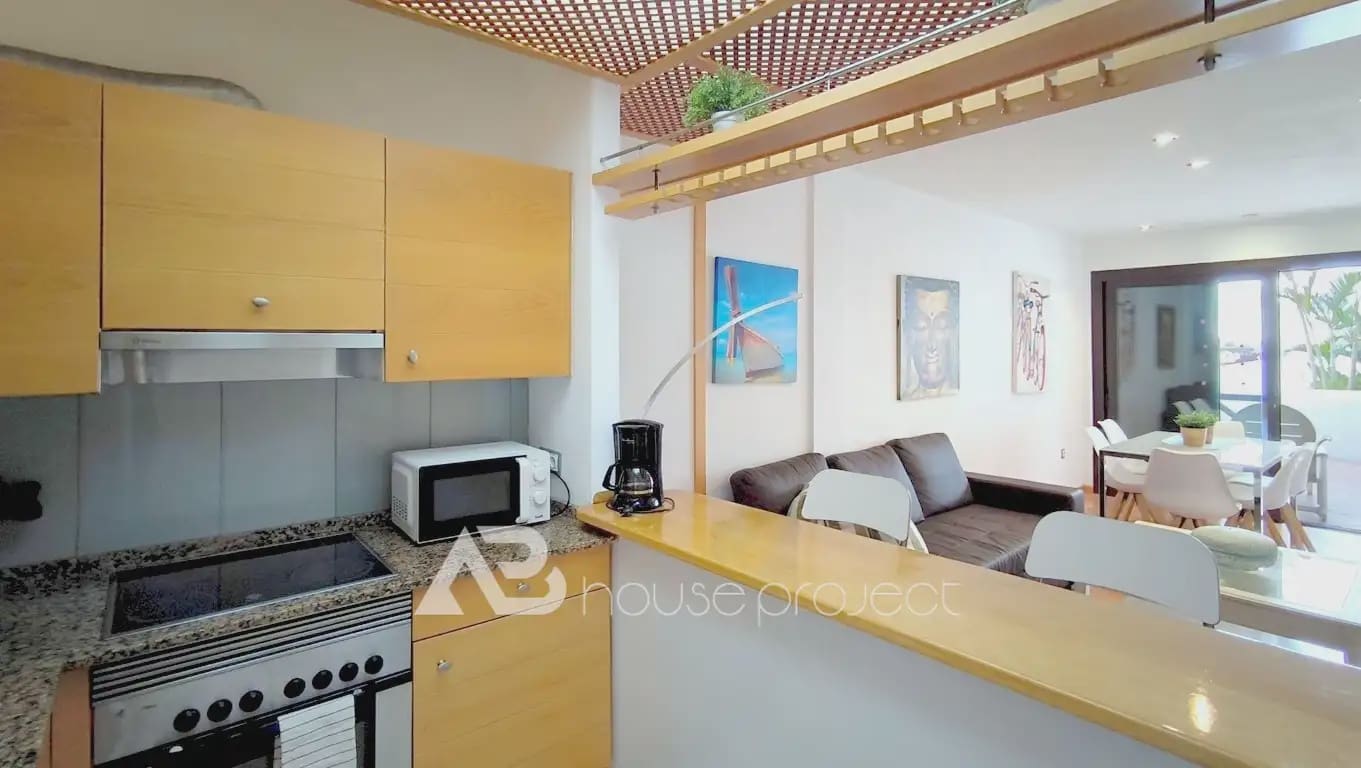 3 Zimmer Wohnung zu verkaufen in Adeje mit Pool - 425.000 € (Ref: 9788027)