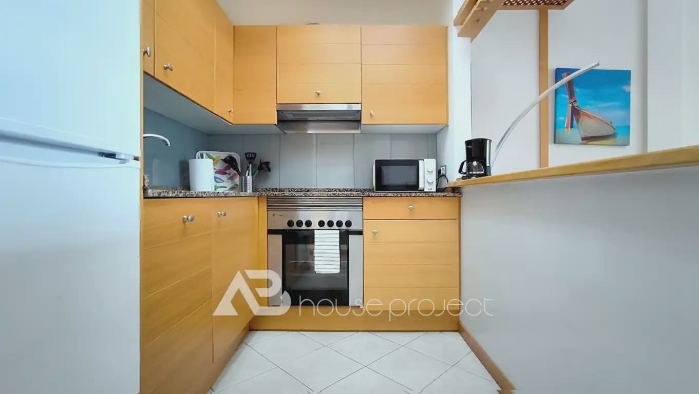 3 Zimmer Wohnung zu verkaufen in Adeje mit Pool - 425.000 € (Ref: 9788027)