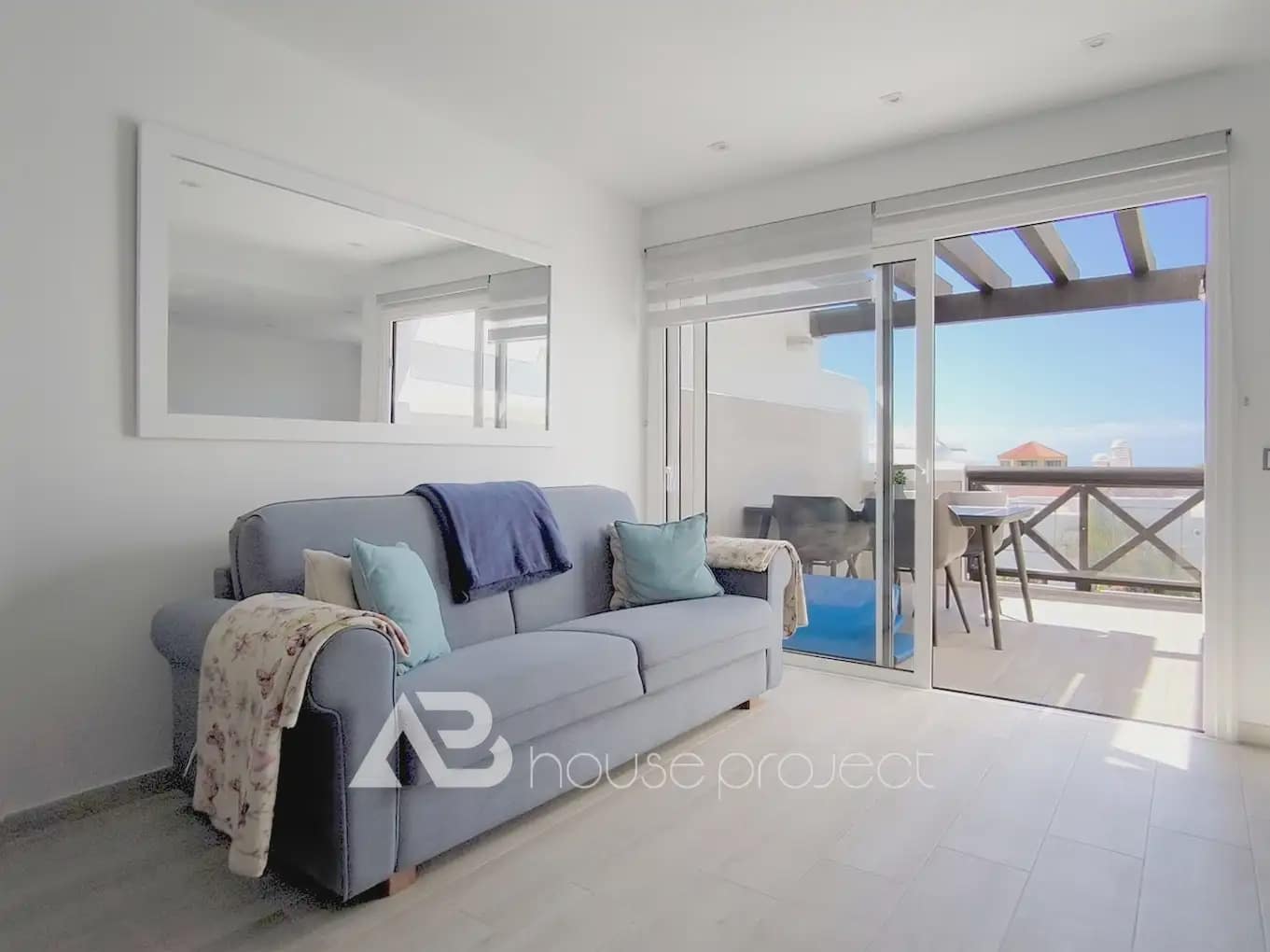 3 slaapkamer Flat te koop in Adeje met zwembad garage - € 640.000 (Ref: 9788831)