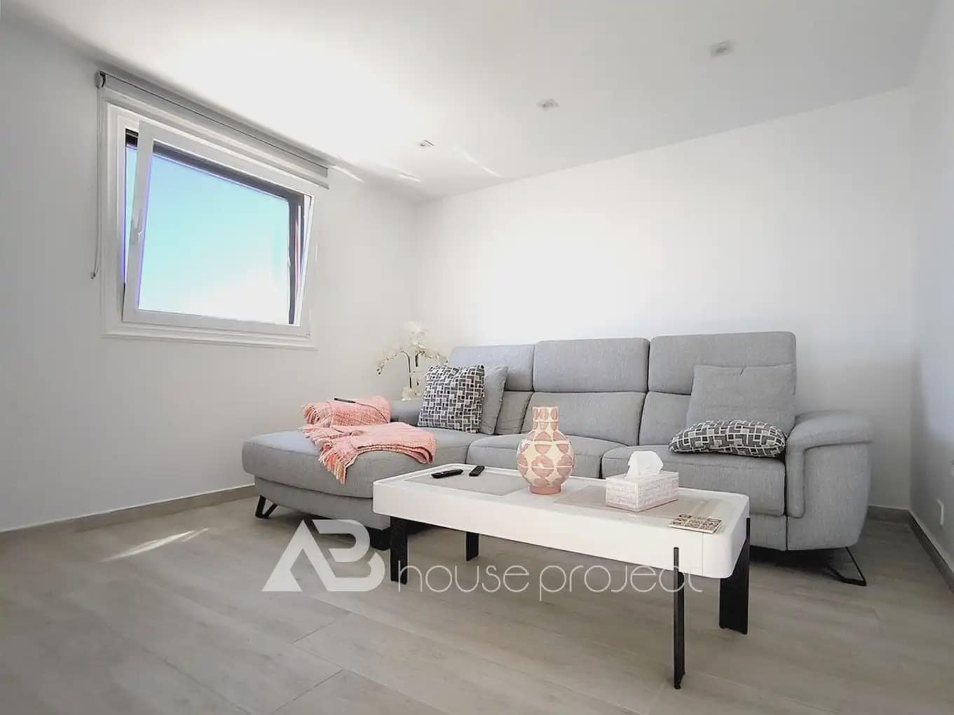 3 slaapkamer Flat te koop in Adeje met zwembad garage - € 640.000 (Ref: 9788831)