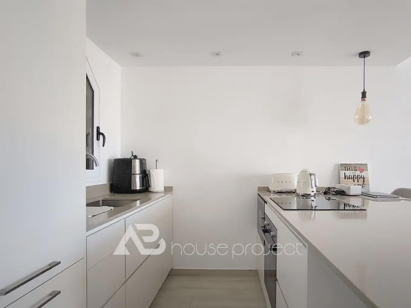 3 slaapkamer Flat te koop in Adeje met zwembad garage - € 640.000 (Ref: 9788831)