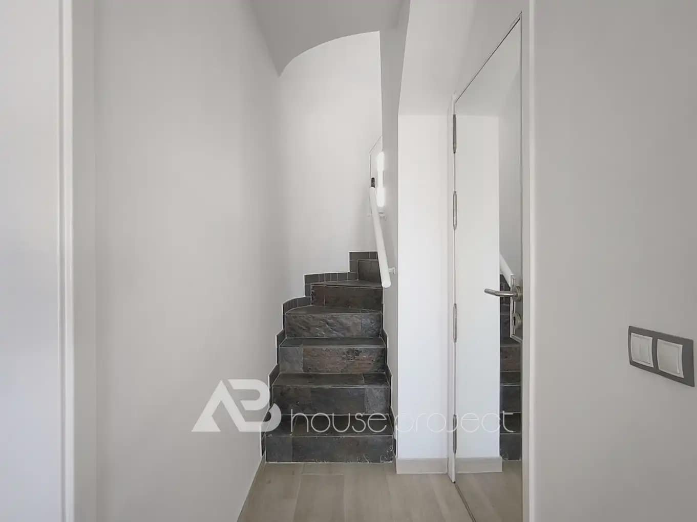 3 slaapkamer Flat te koop in Adeje met zwembad garage - € 640.000 (Ref: 9788831)