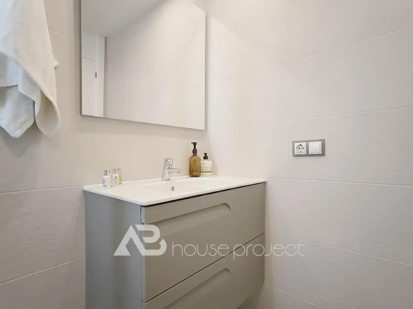 3 slaapkamer Flat te koop in Adeje met zwembad garage - € 640.000 (Ref: 9788831)