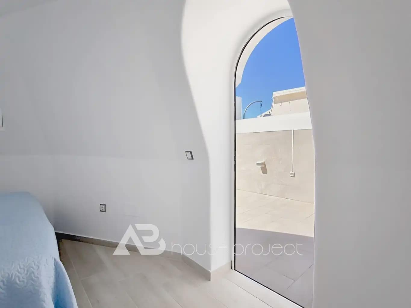 3 slaapkamer Flat te koop in Adeje met zwembad garage - € 640.000 (Ref: 9788831)