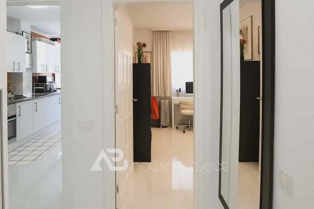 2 soveværelse Lejlighed til salg i Los Cristianos, Arona med swimmingpool - € 490.000 (Ref: 9788833)