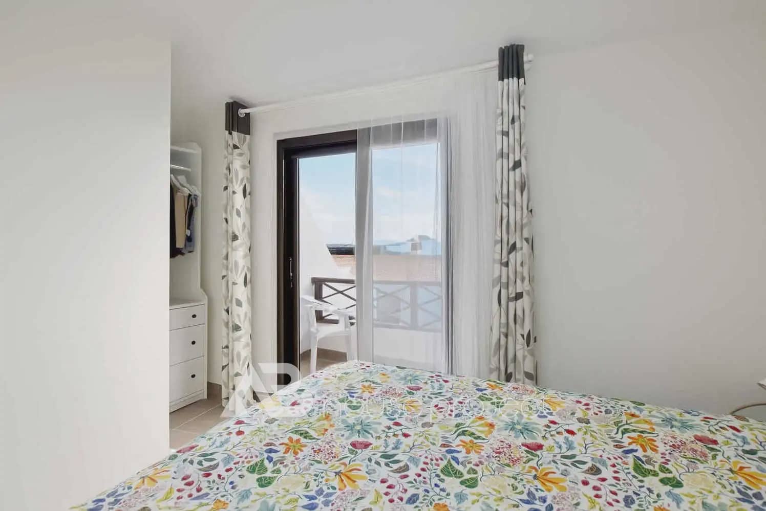 2 soveværelse Penthouse til salg i Arona med swimmingpool garage - € 325.000 (Ref: 9788834)