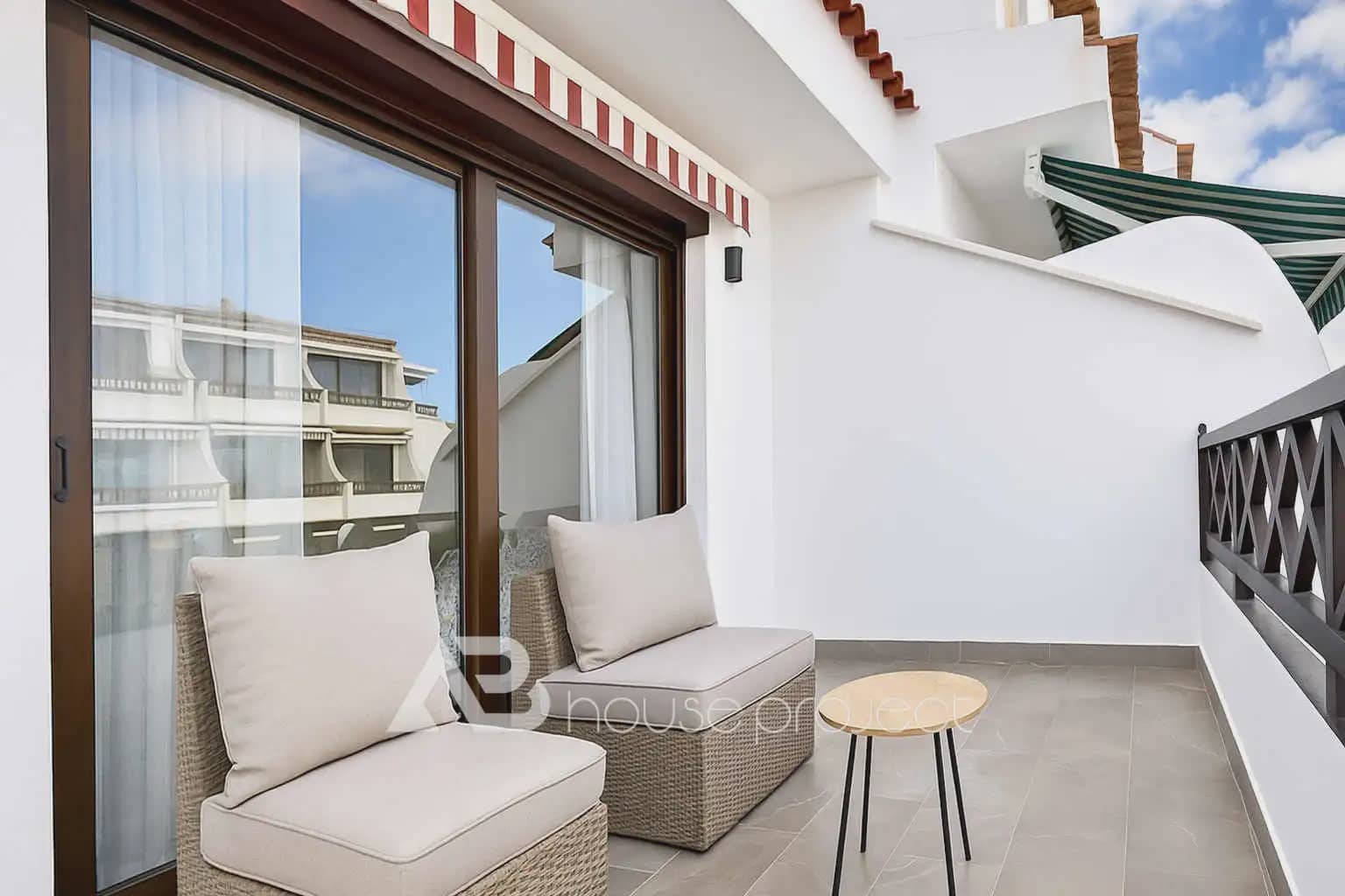 2 soveværelse Penthouse til salg i Arona med swimmingpool garage - € 325.000 (Ref: 9788834)