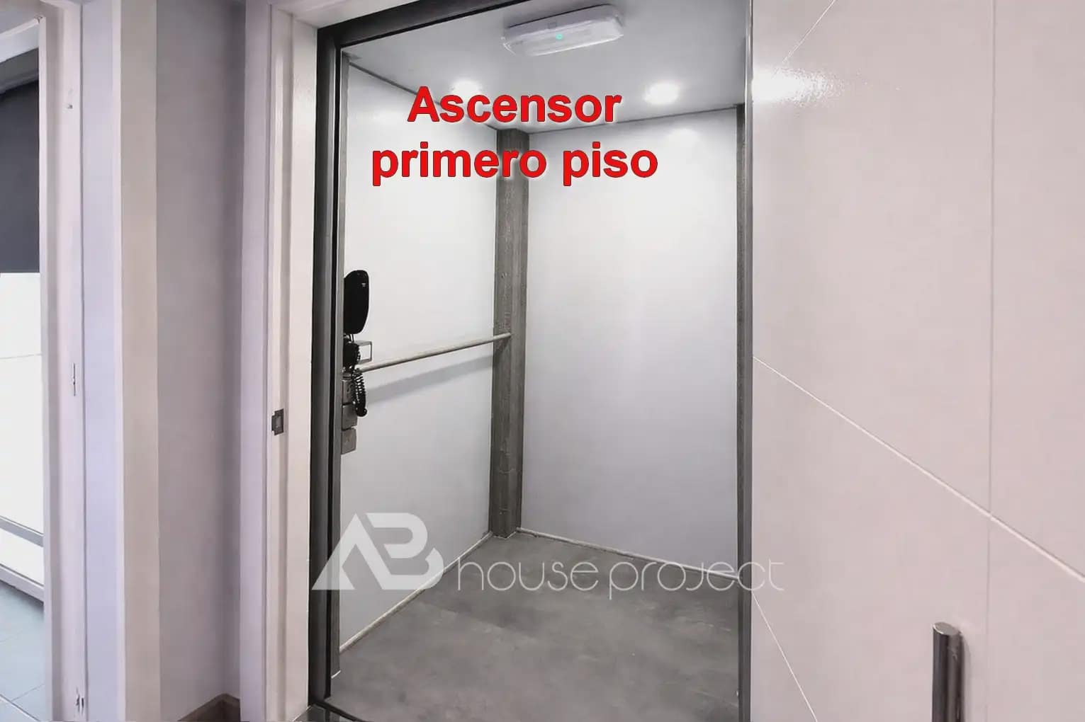 4 camera da letto Villa in vendita in Arona con garage - 478.000 € (Rif: 9788835)