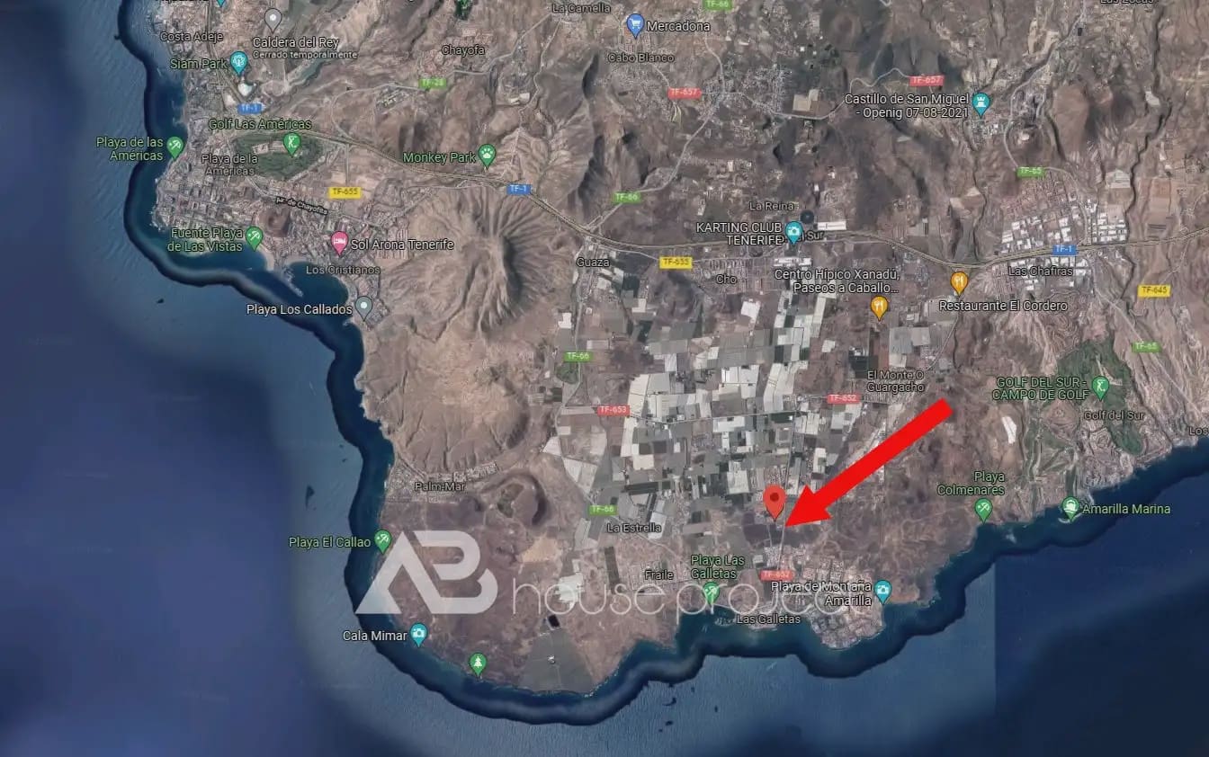 4 camera da letto Villa in vendita in Arona con garage - 478.000 € (Rif: 9788835)