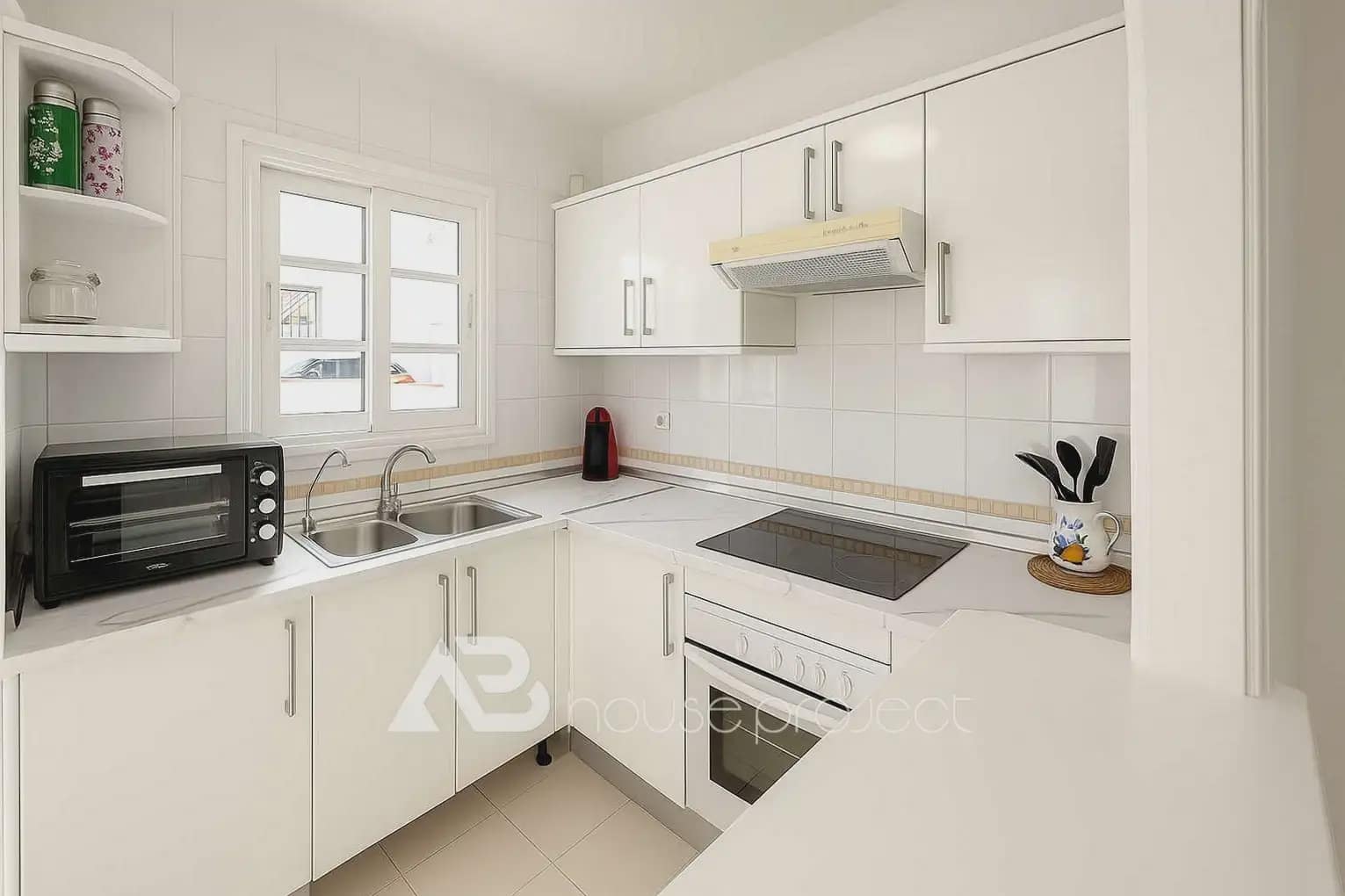 Piso de 1 habitación en Adeje en venta con piscina garaje - 320.000 € (Ref: 9788836)