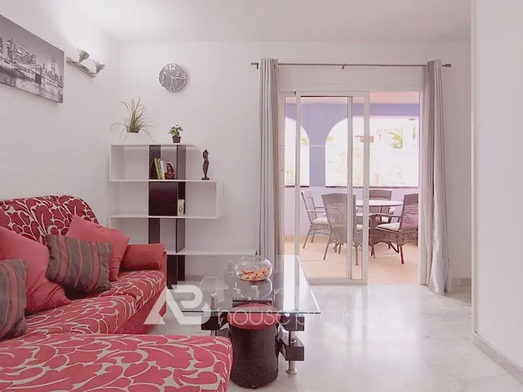 1 slaapkamer Flat te koop in Arona met zwembad - € 285.000 (Ref: 9829900)