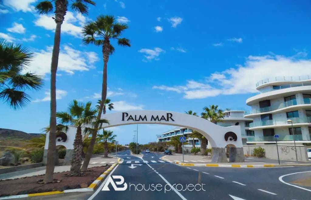2 bedroom Penthouse for sale in Arona with pool garage - € 379,000 (Ref: 9834605)