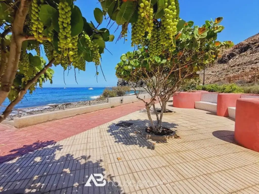2 bedroom Penthouse for sale in Arona with pool garage - € 379,000 (Ref: 9834605)