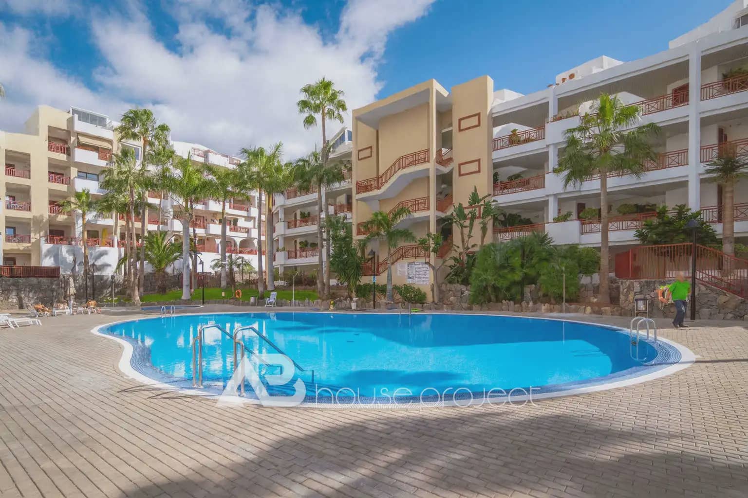 2 bedroom Penthouse for sale in Arona with pool garage - € 379,000 (Ref: 9834605)