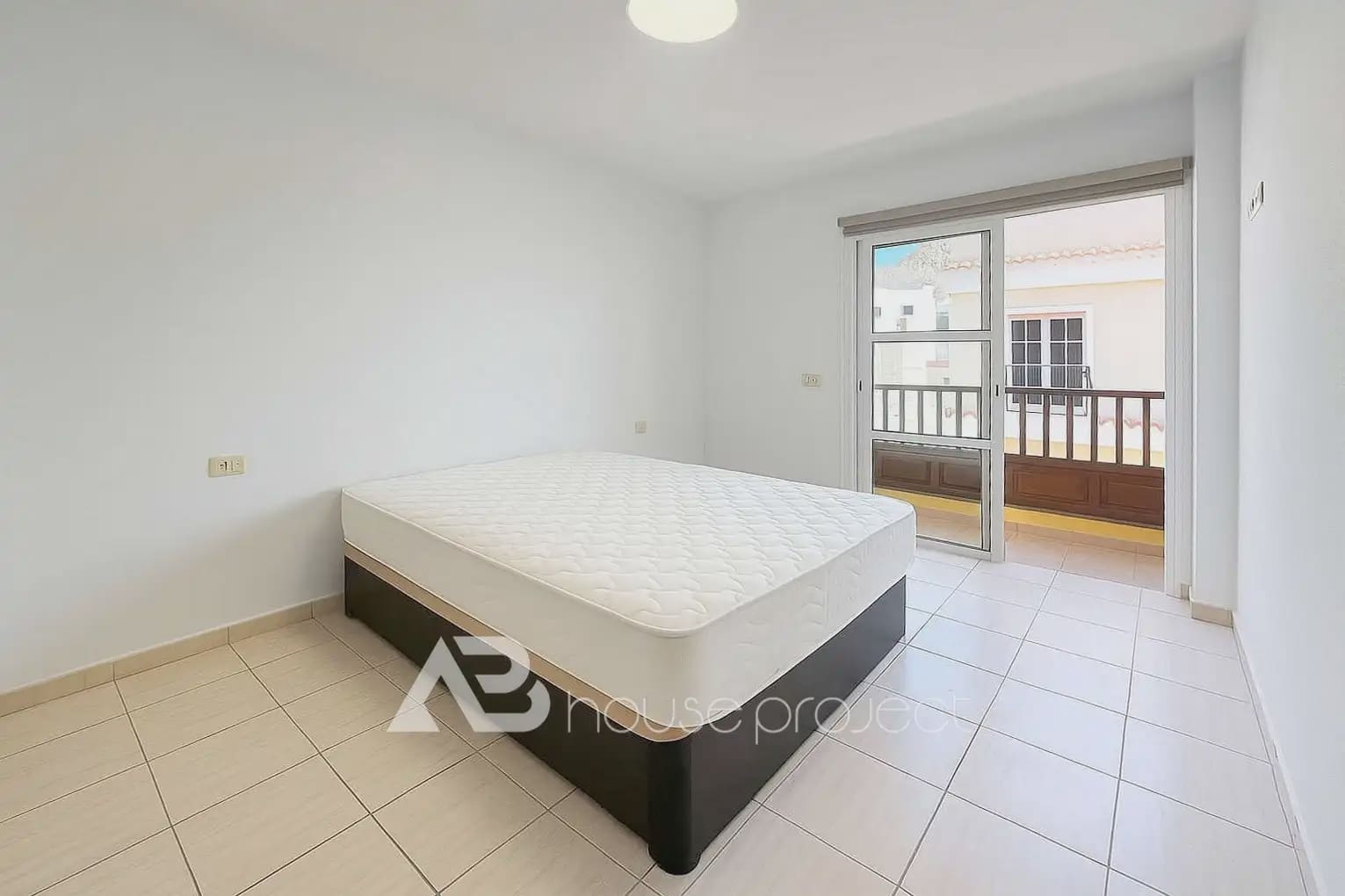 3 soverom Hus til salgs i Arona med garasje - € 290 000 (Ref: 9863587)