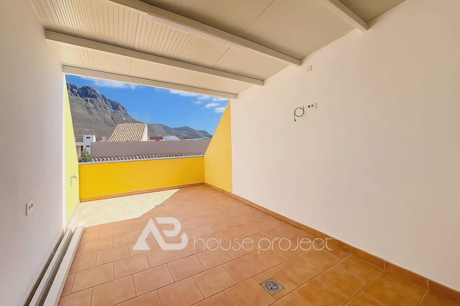 3 soverom Hus til salgs i Arona med garasje - € 290 000 (Ref: 9863587)