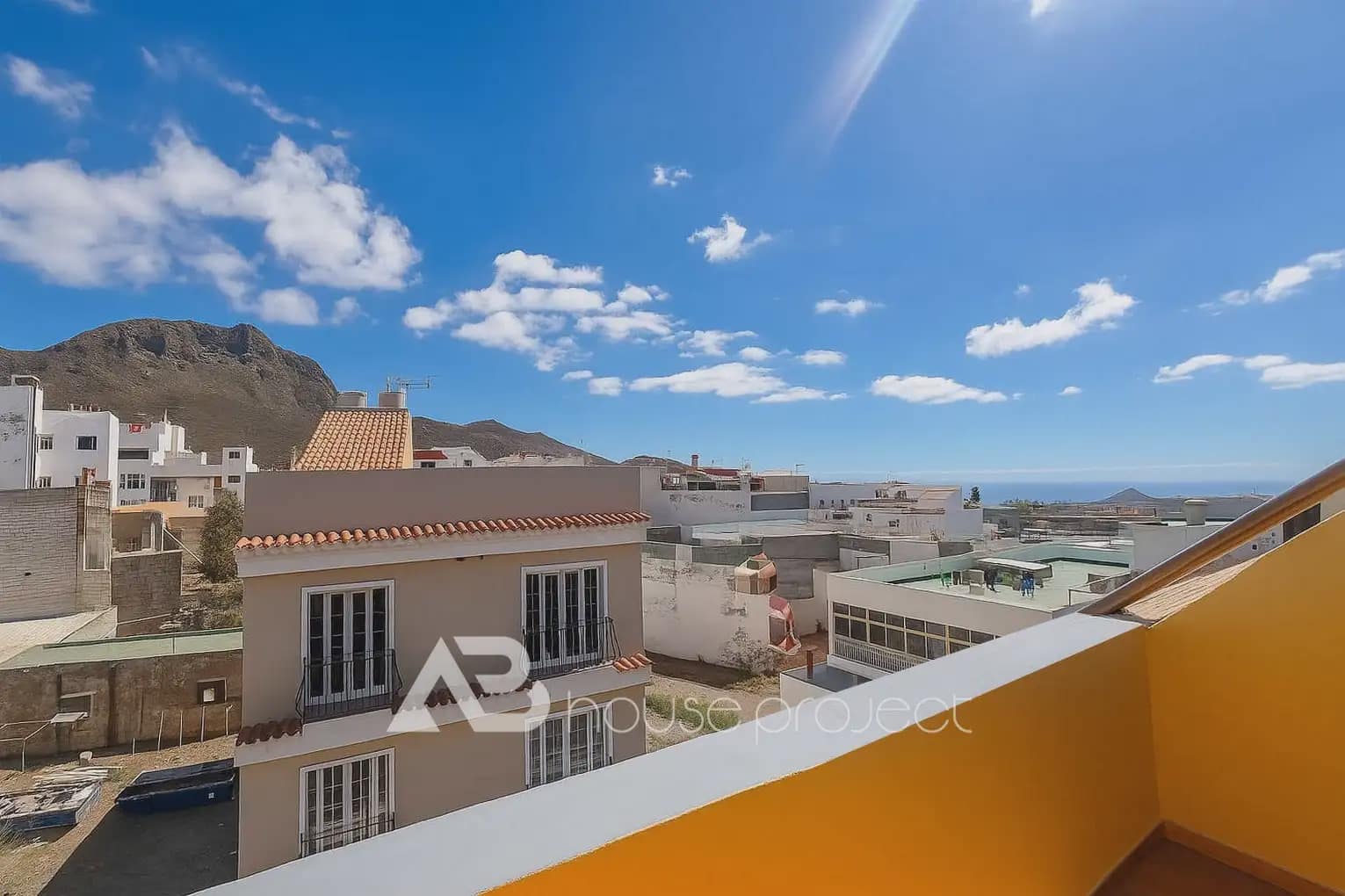 3 soverom Hus til salgs i Arona med garasje - € 290 000 (Ref: 9863587)