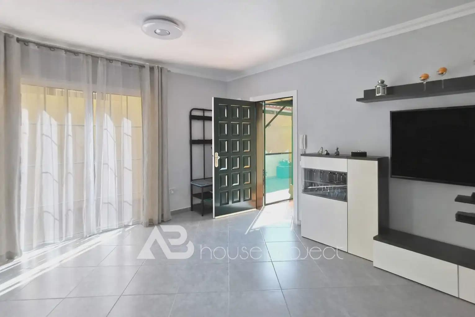 4 Zimmer Villa zu verkaufen in Arona mit Garage - 478.000 € (Ref: 9950402)