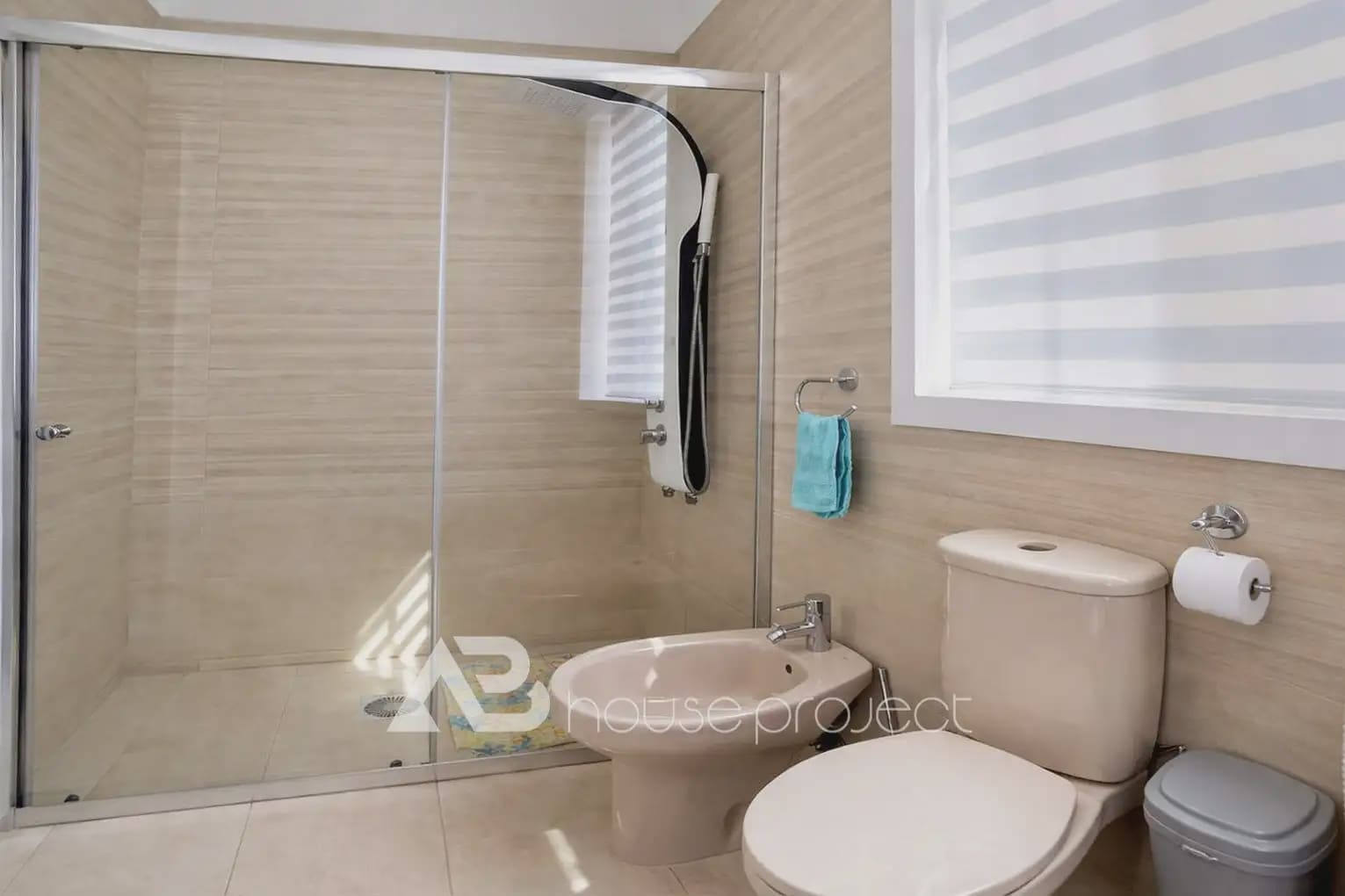 4 Zimmer Villa zu verkaufen in Arona mit Garage - 478.000 € (Ref: 9950402)