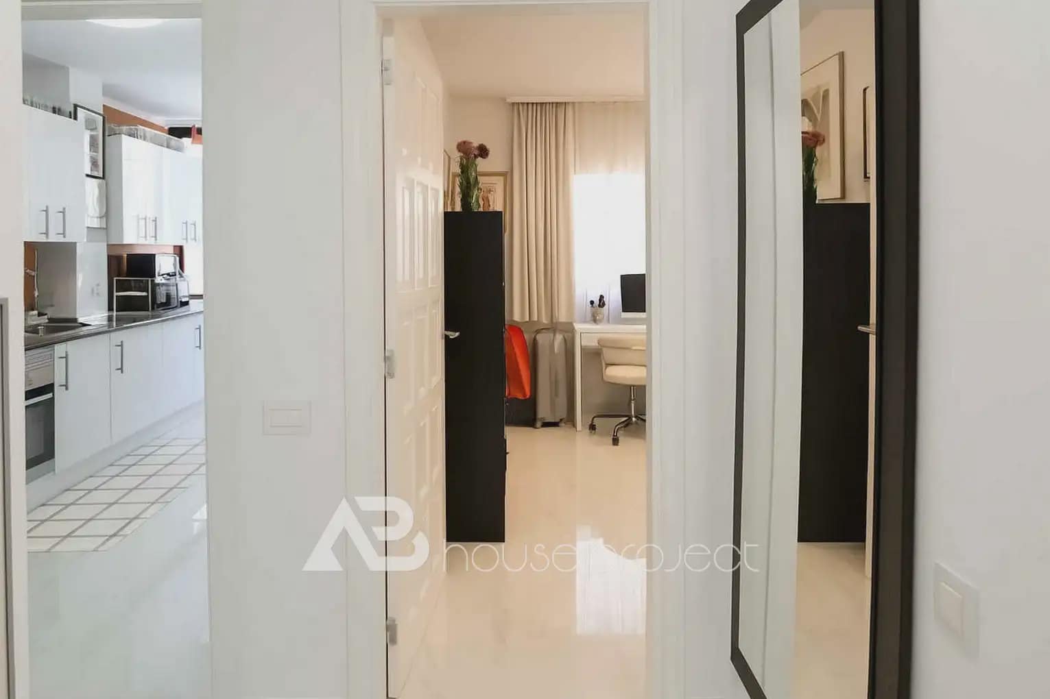2 slaapkamer Flat te koop in Arona met zwembad - € 490.000 (Ref: 9950403)