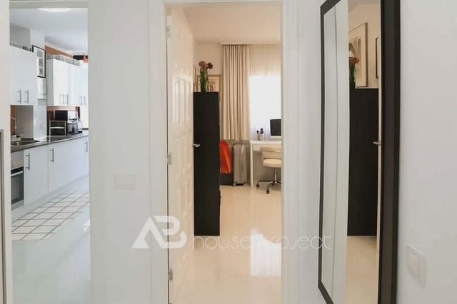 2 soveværelse Lejlighed til salg i Los Cristianos, Arona med swimmingpool - € 490.000 (Ref: 9950403)