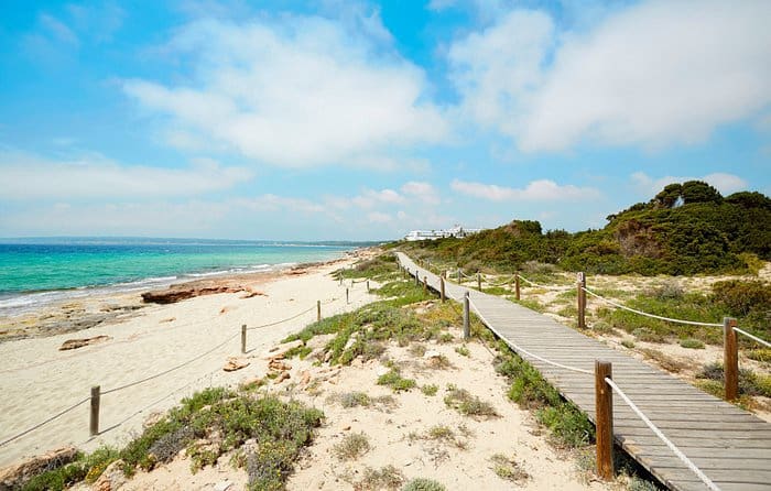 8 soveværelse Villa til salg i Formentera kommune med swimmingpool garage - € 3.180.000 (Ref: 10033317)