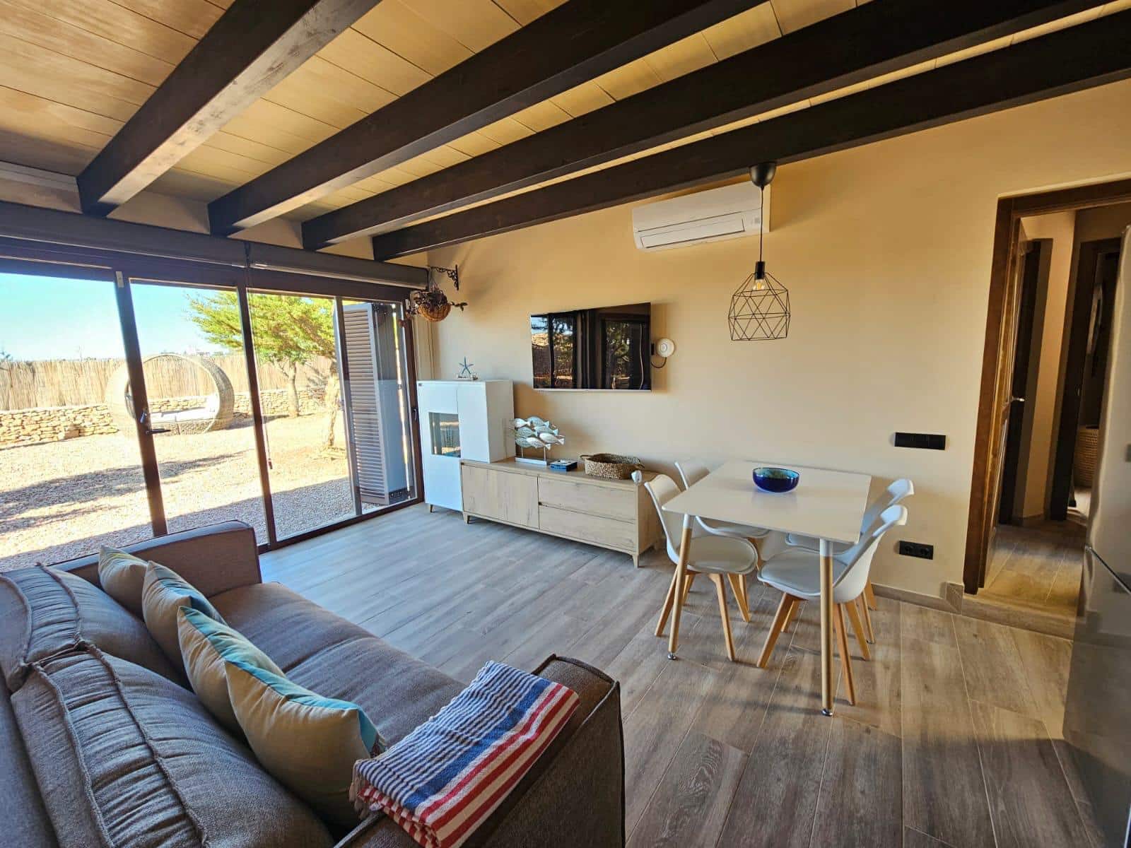 8 soveværelse Villa til salg i Formentera kommune med swimmingpool garage - € 3.180.000 (Ref: 10033317)