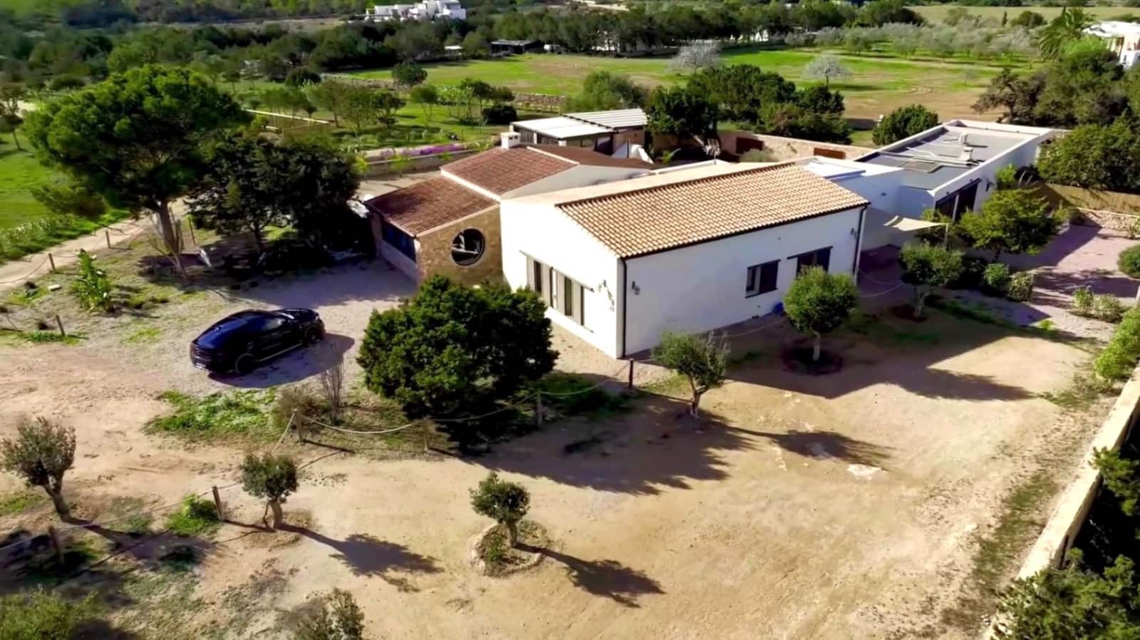 8 soveværelse Villa til salg i Formentera kommune med swimmingpool garage - € 3.180.000 (Ref: 10033317)