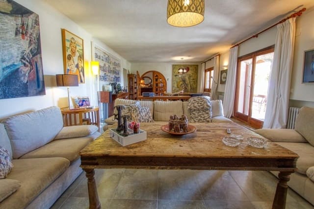 6 sovrum Villa till salu i Altea med pool garage - 1 990 000 € (Ref: 7931843)