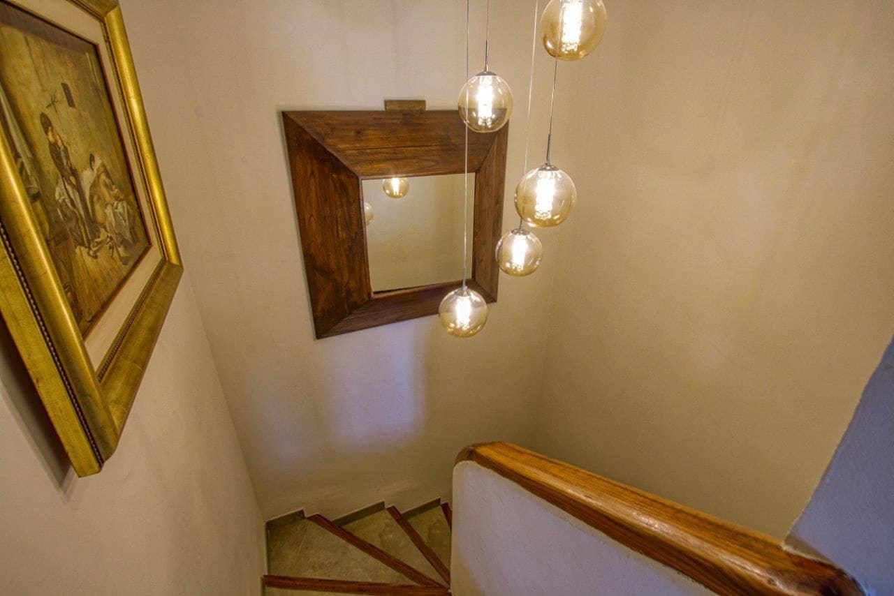 6 bedroom Villa for sale in Altea with pool garage - € 1,990,000 (Ref: 7931843)