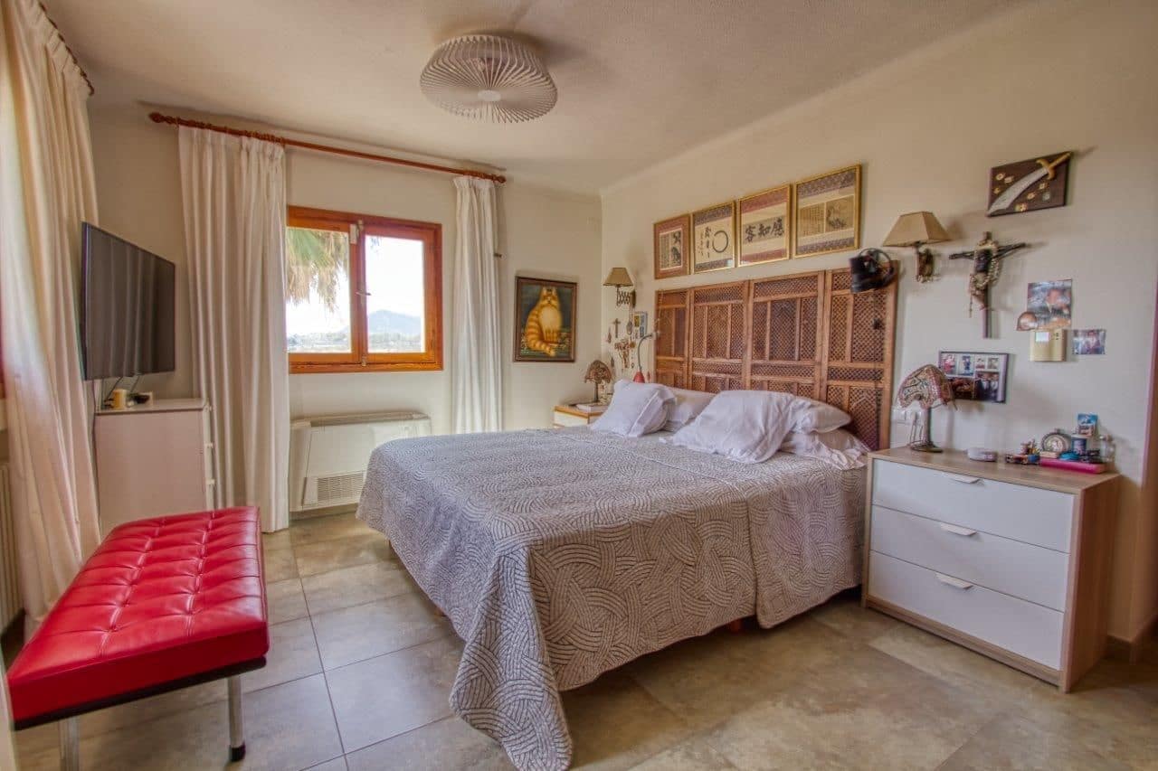 6 bedroom Villa for sale in Altea with pool garage - € 1,990,000 (Ref: 7931843)